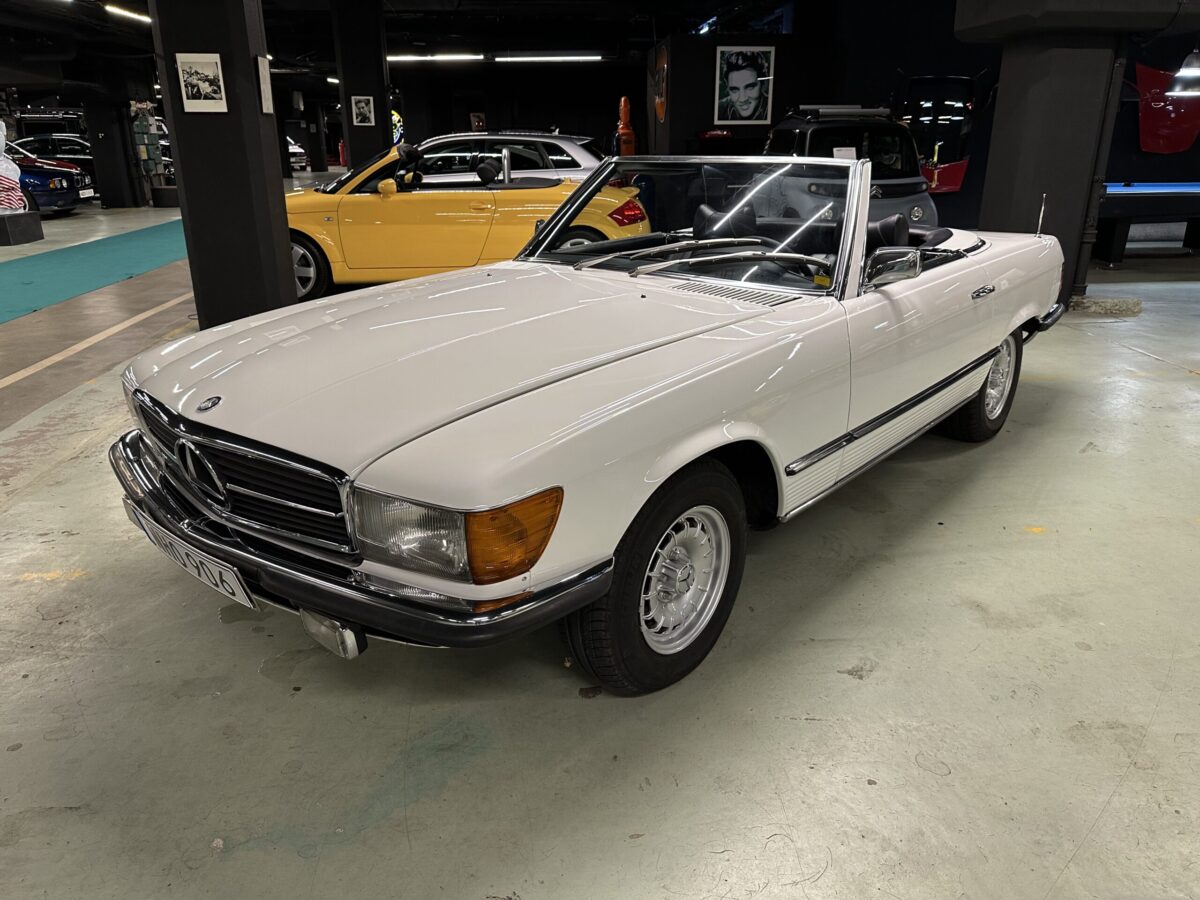 Mercedes-Benz SL 350 (R107)